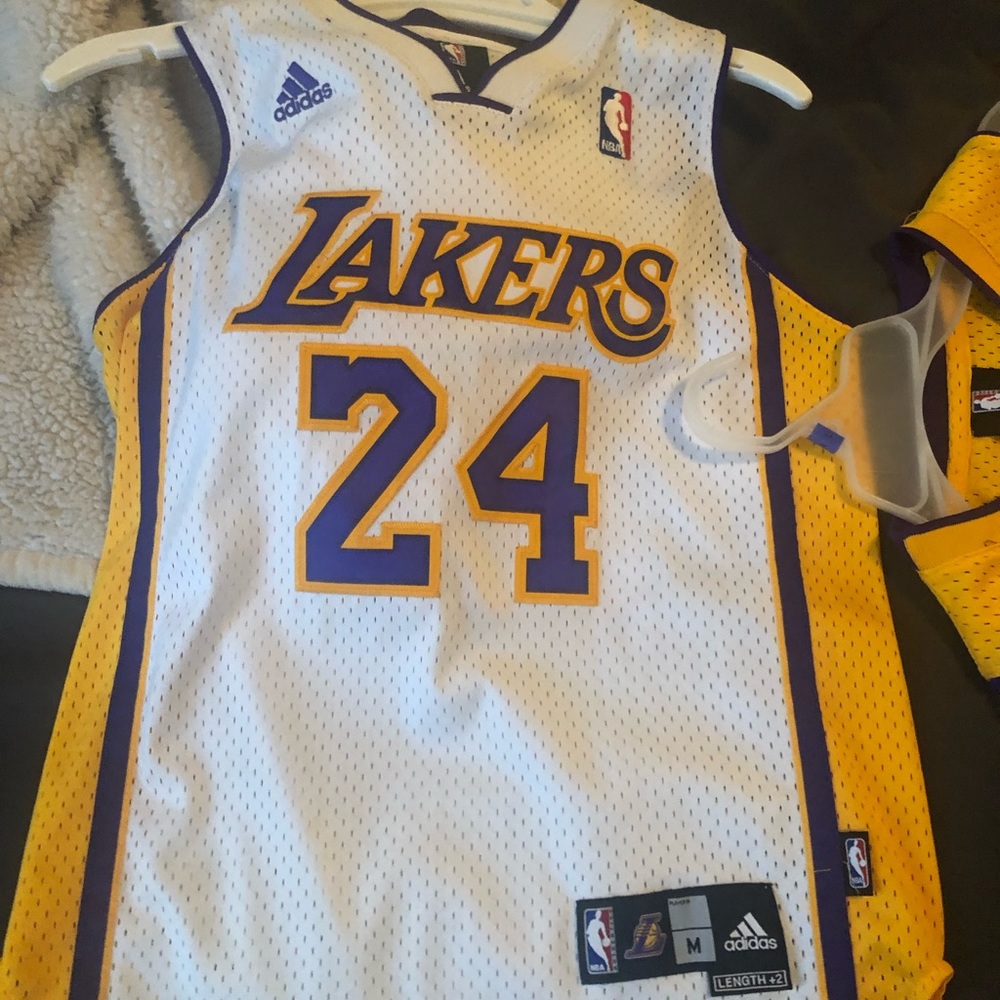 Kid kobe jersey